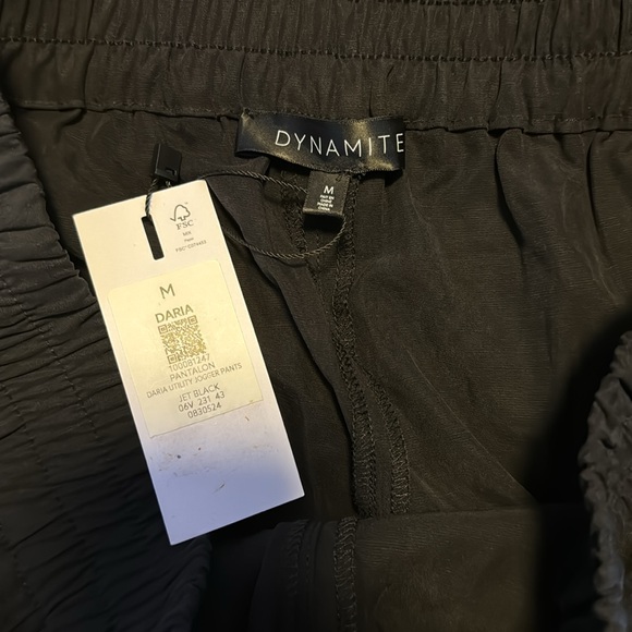 NWT* Dynamite Daria Utility Jogger Pants - Picture 6 of 9